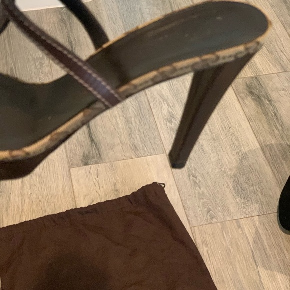 Gucci Brown Monogram Heels - Picture 7 of 15